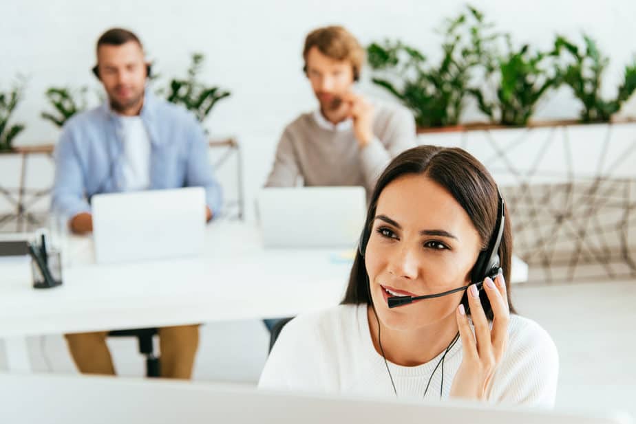Le serviceclient du site Eolienne-Heragos en communication