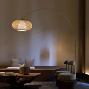 Lampadaire Arc En Rotin Raffiné Pour Salon Contemporain
