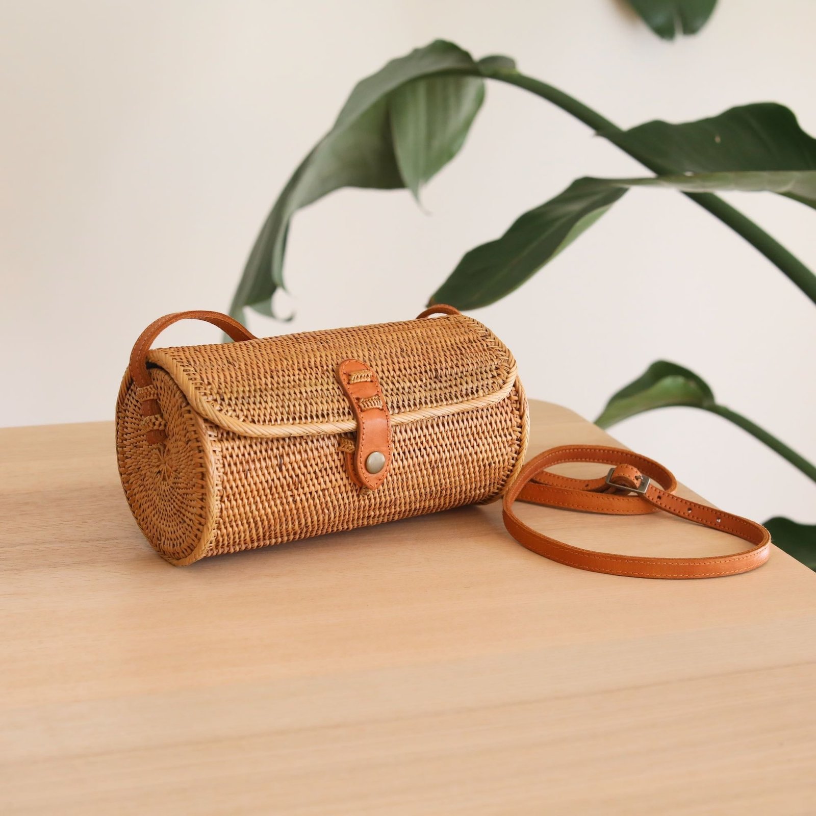 Sac Bandoulière Rotin Bali Tapang Tressé Naturel Élégant 1 Sac Bandoulière Rotin Bali Tapang Tressé Naturel Élégant