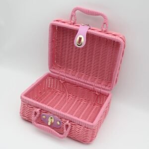 Coffre A Jouet En Rotin Rose Facon Valise Retro.jpg