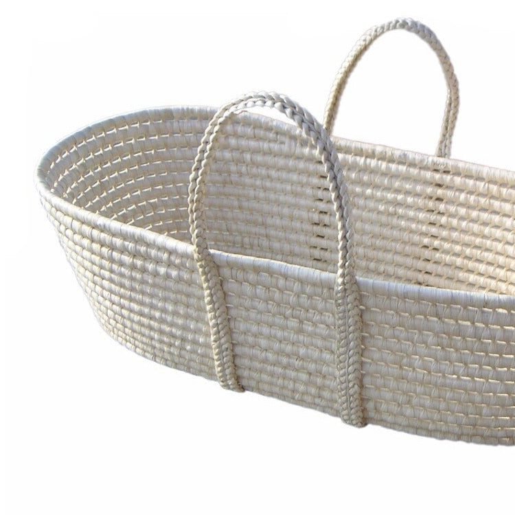 Couffin Rotin Blanc Douillet Style Bohème Chic Pour Nouveau-Né 2 Couffin Rotin Blanc Douillet Style Bohème Chic Pour Nouveau-Né
