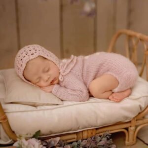 Lit Bébé En Rotin Ajouré Naturel Et Raffiné Pour Chambre