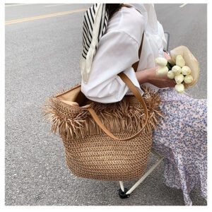 Sac À Bandoulière Tressé En Paille Marron À Franges Grand Modèle