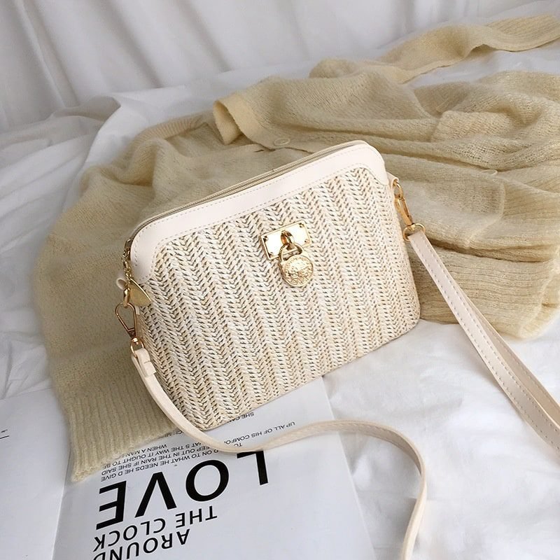 Sac À Main De Plage Beige En Rotin Avec Chaînes Élégantes 1 Sac A Main De Plage Beige En Rotin A Chaines Pour Femme 3.jpg