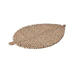 Set De Table En Paille Au Design De Feuille Naturelle
