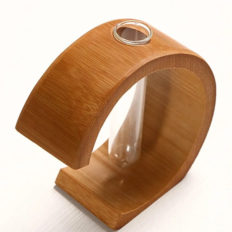 Vase En Bambou Forme De C Design Élégant Pour Intérieur 1 Vase Bambou Forme C 02.jpg