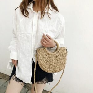 Sac À Bandoulière En Rotin Demi-Lune Tissé Style Bohème Chic 8 Sac A Bandouliere Demi Rond Tisse En Rotin.jpg