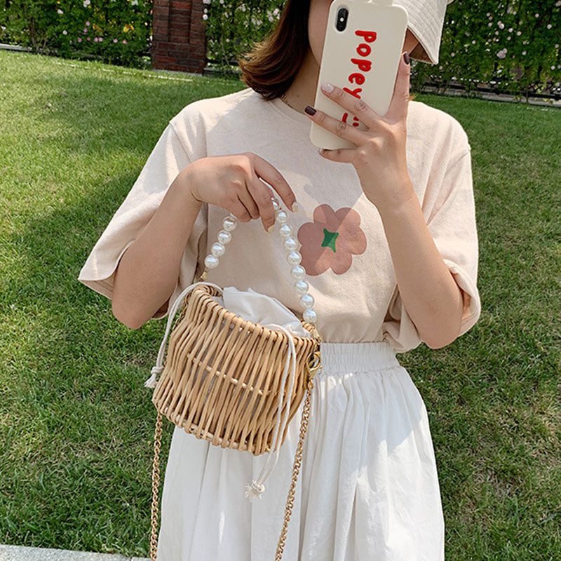 Sac À Main En Rotin Tressé Style Panier Rond Éco Chic Naturel 4 Sac A Main En Rotin Tisse En Forme De Panier 3.jpg
