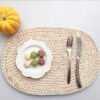 Set Table Effet Rotin Forme Ovale Feuille Mais 02.jpg